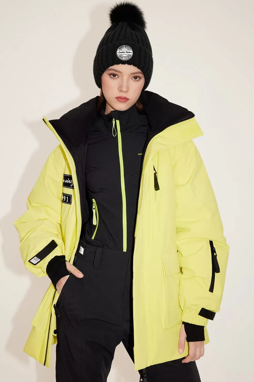 Winddichte Daunenjacke Mit Kapuze Aus Der Ski-Kollektion-Miss Sixty Hot